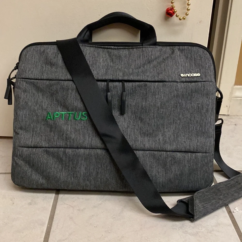 Incas Apttus Brand New Lop-Top Bag size 15x11x2.5